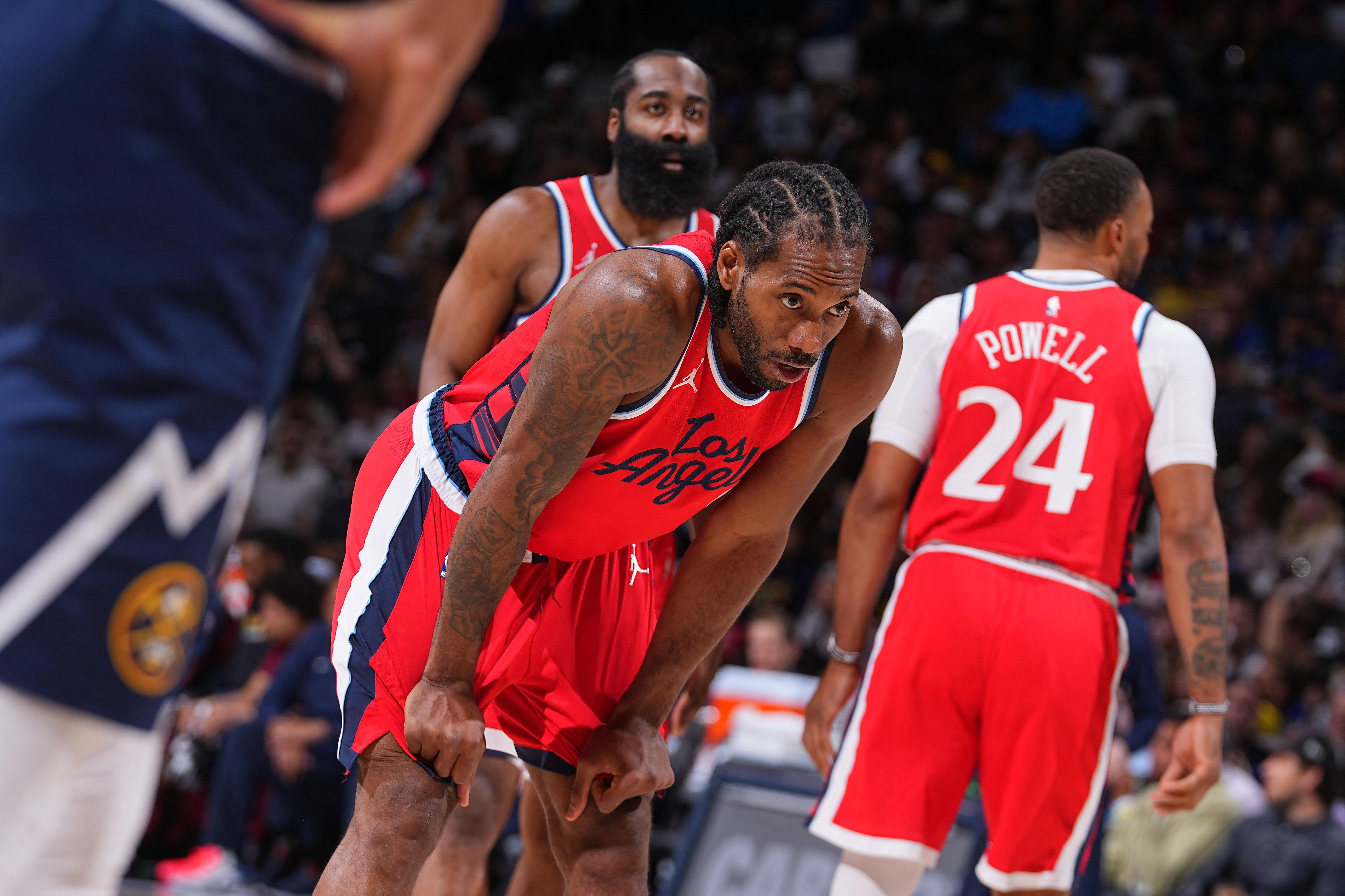  洛杉矶快船八强战大胜洛杉矶快船，郑钦文砍下7记关键球，全场沸腾